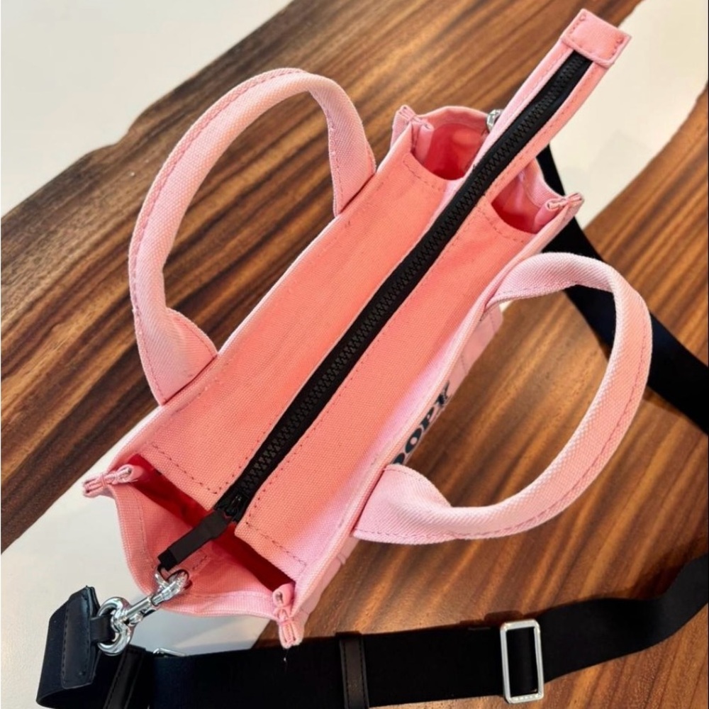 Marc Jacobs Pink Snoopy Tote Bag - Picture 3 of 7